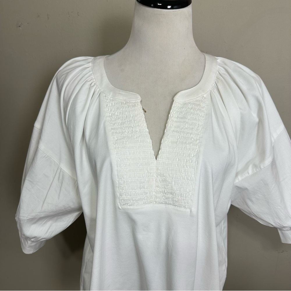 Chico’s size 3 (16) balloon, short sleeve blouse with smocked detail on front - Picture 3 of 12